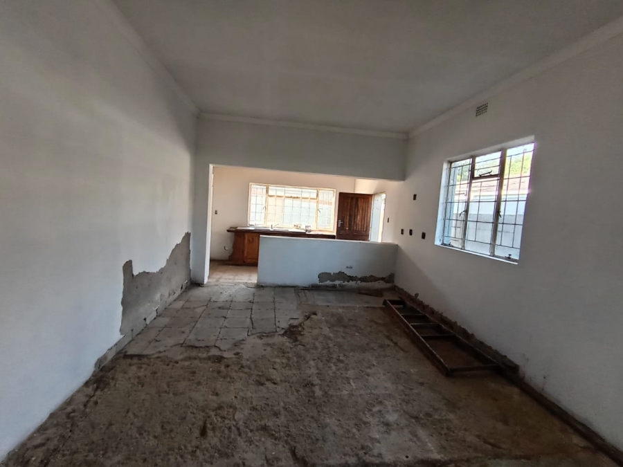 6 Bedroom Property for Sale in Pretoria North Gauteng