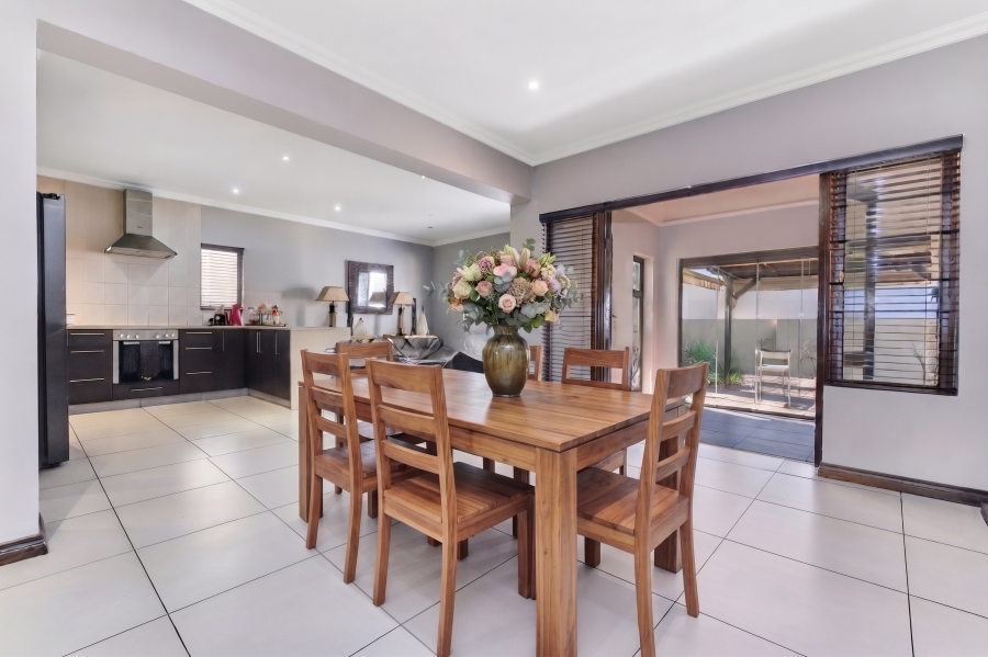 4 Bedroom Property for Sale in Broadacres Gauteng