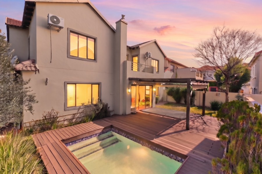 4 Bedroom Property for Sale in Broadacres Gauteng