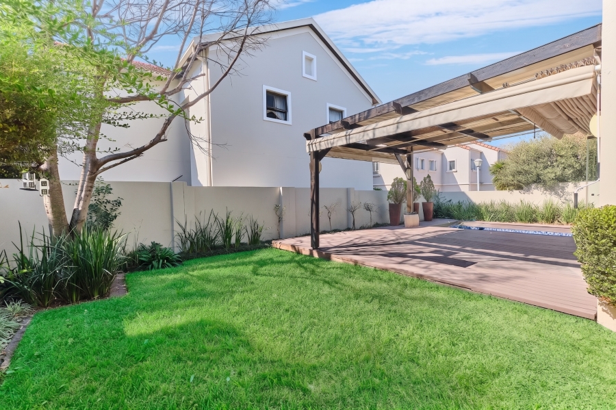 4 Bedroom Property for Sale in Broadacres Gauteng