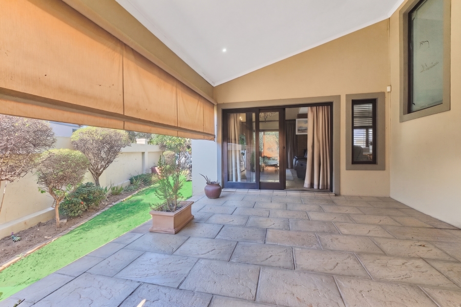 3 Bedroom Property for Sale in Broadacres Gauteng