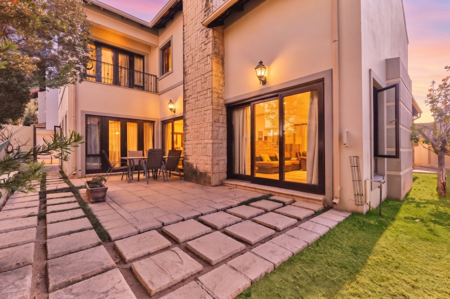 3 Bedroom Property for Sale in Broadacres Gauteng
