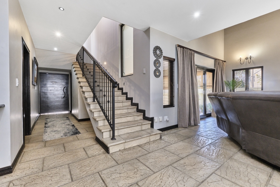 3 Bedroom Property for Sale in Broadacres Gauteng