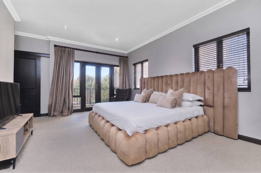 3 Bedroom Property for Sale in Broadacres Gauteng