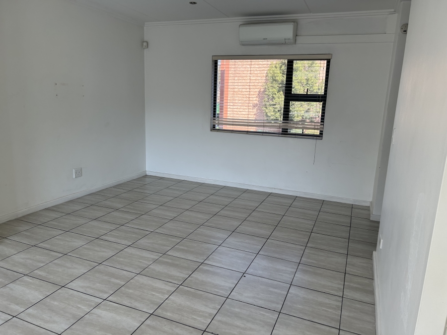To Let 2 Bedroom Property for Rent in Edenburg Gauteng