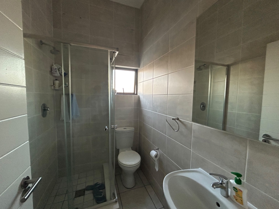 To Let 2 Bedroom Property for Rent in Linbro Park Gauteng
