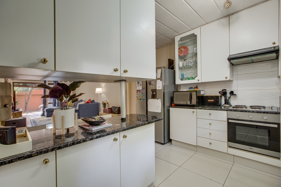2 Bedroom Property for Sale in Sunninghill Gauteng