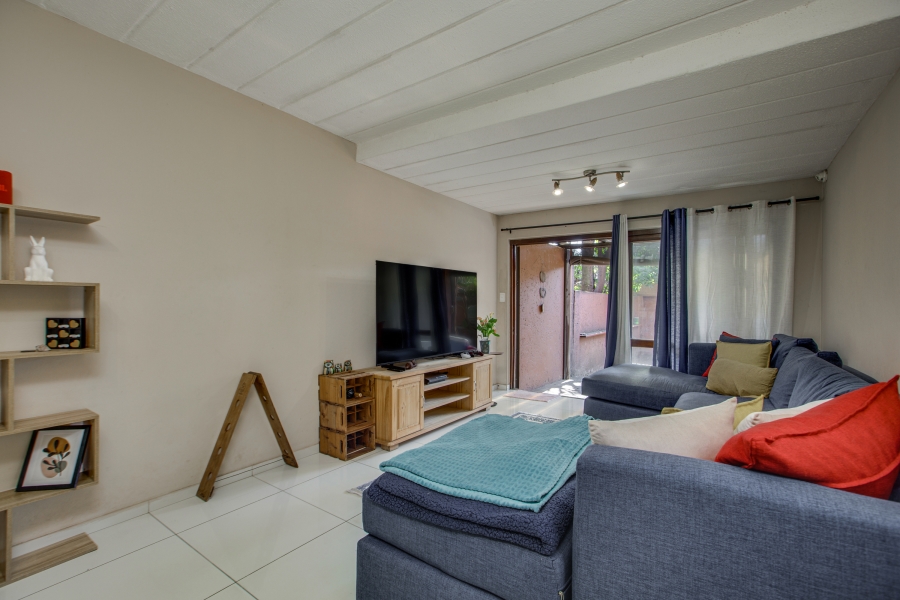 2 Bedroom Property for Sale in Sunninghill Gauteng