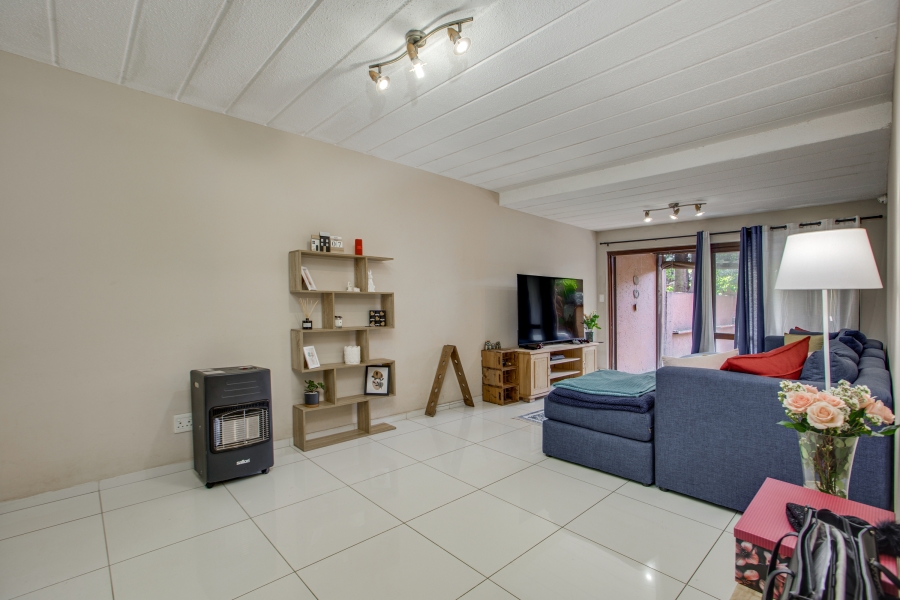 2 Bedroom Property for Sale in Sunninghill Gauteng
