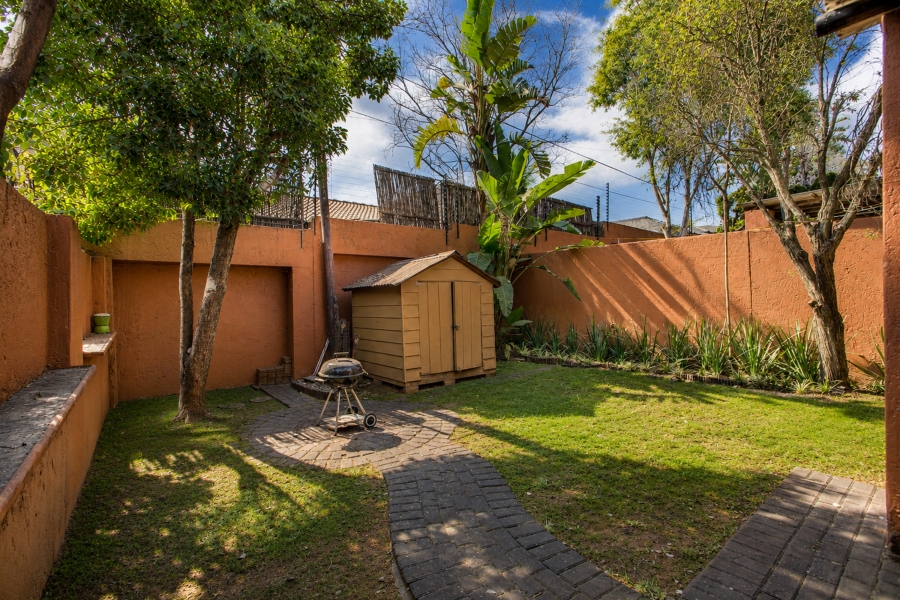 2 Bedroom Property for Sale in Sunninghill Gauteng