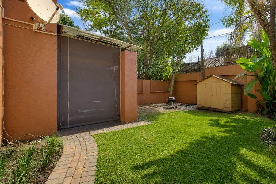2 Bedroom Property for Sale in Sunninghill Gauteng
