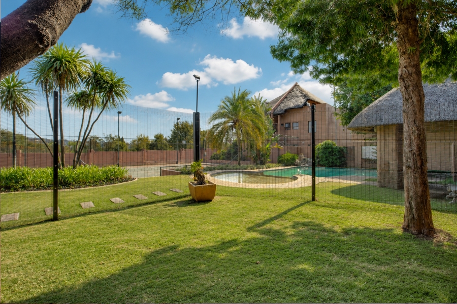 2 Bedroom Property for Sale in Sunninghill Gauteng