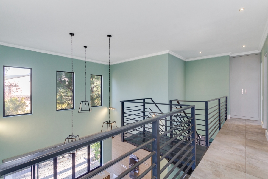 4 Bedroom Property for Sale in Helderfontein Estate Gauteng