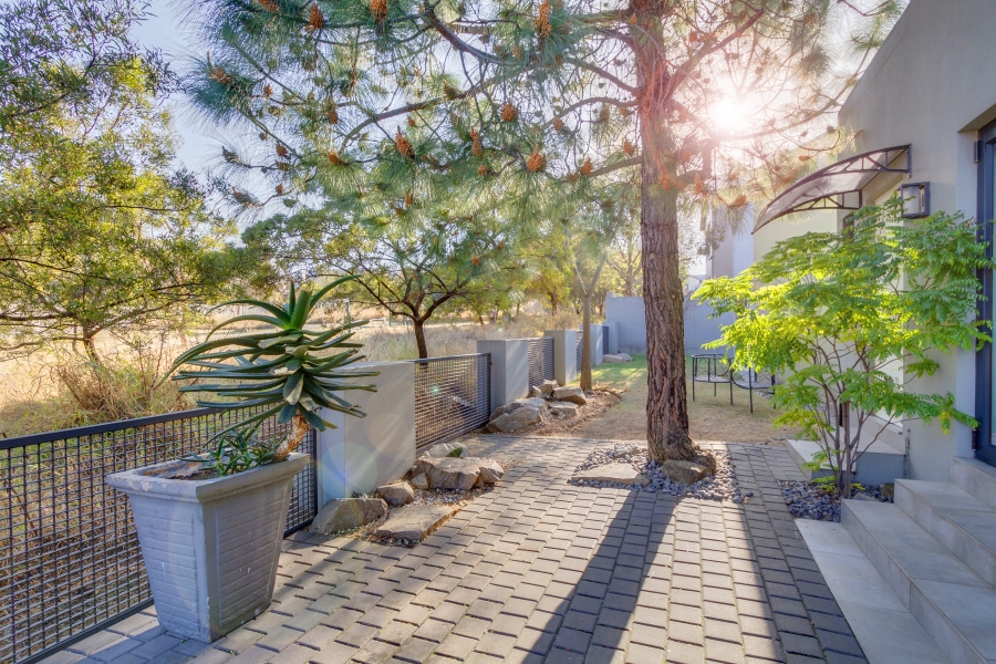 4 Bedroom Property for Sale in Helderfontein Estate Gauteng