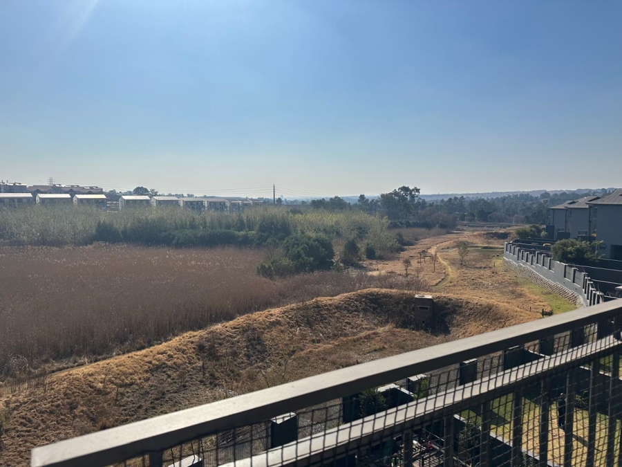 1 Bedroom Property for Sale in Modderfontein Gauteng