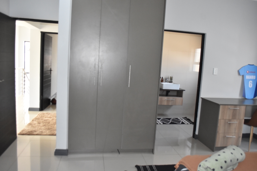 5 Bedroom Property for Sale in Boschkop A H Gauteng