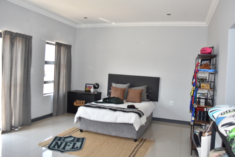 5 Bedroom Property for Sale in Boschkop A H Gauteng