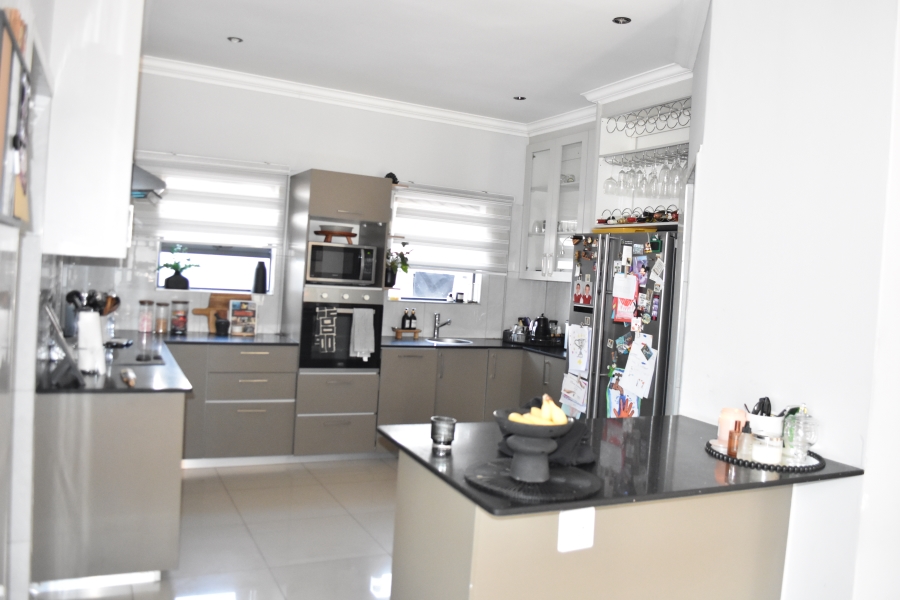 5 Bedroom Property for Sale in Boschkop A H Gauteng