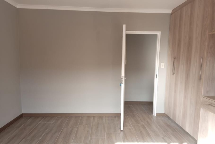1 Bedroom Property for Sale in Wilro Park Gauteng
