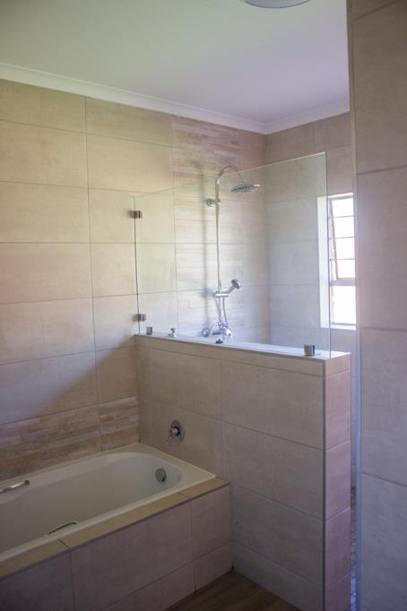 1 Bedroom Property for Sale in Wilro Park Gauteng