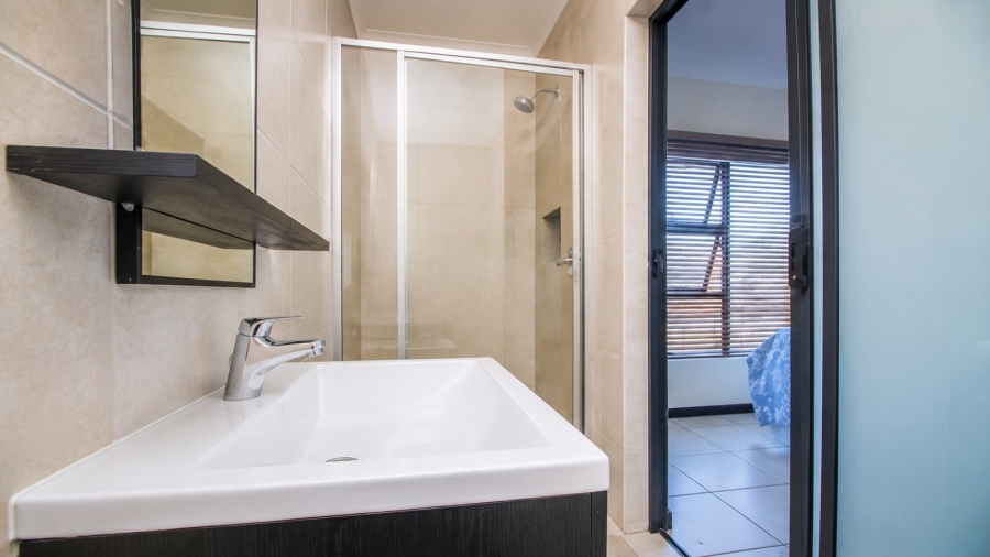 3 Bedroom Property for Sale in Oakdene Gauteng