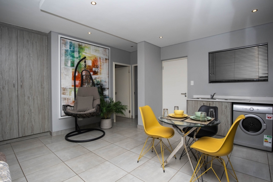 To Let 2 Bedroom Property for Rent in Broadacres Gauteng