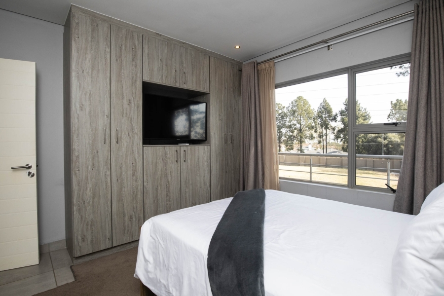 To Let 2 Bedroom Property for Rent in Broadacres Gauteng
