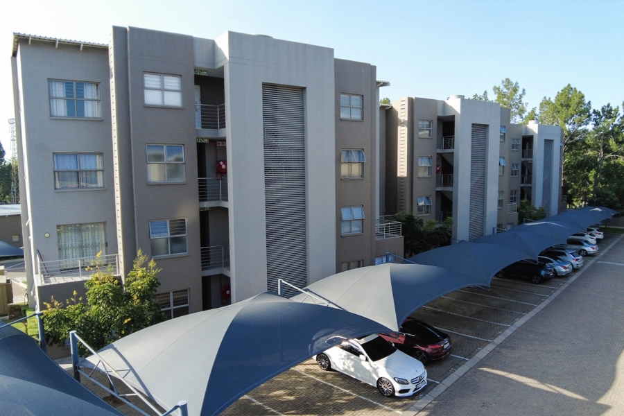 To Let 2 Bedroom Property for Rent in Broadacres Gauteng