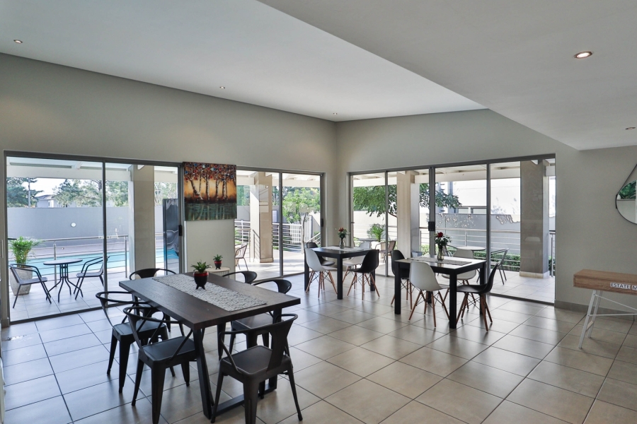 To Let 2 Bedroom Property for Rent in Broadacres Gauteng
