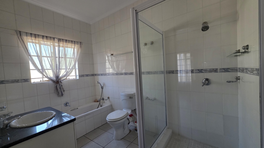 3 Bedroom Property for Sale in Eldo Glen Gauteng