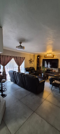 4 Bedroom Property for Sale in Laudium Gauteng
