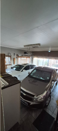 4 Bedroom Property for Sale in Laudium Gauteng
