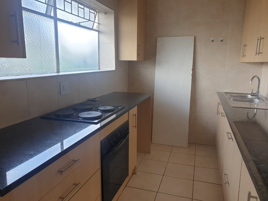 2 Bedroom Property for Sale in Orchards Gauteng