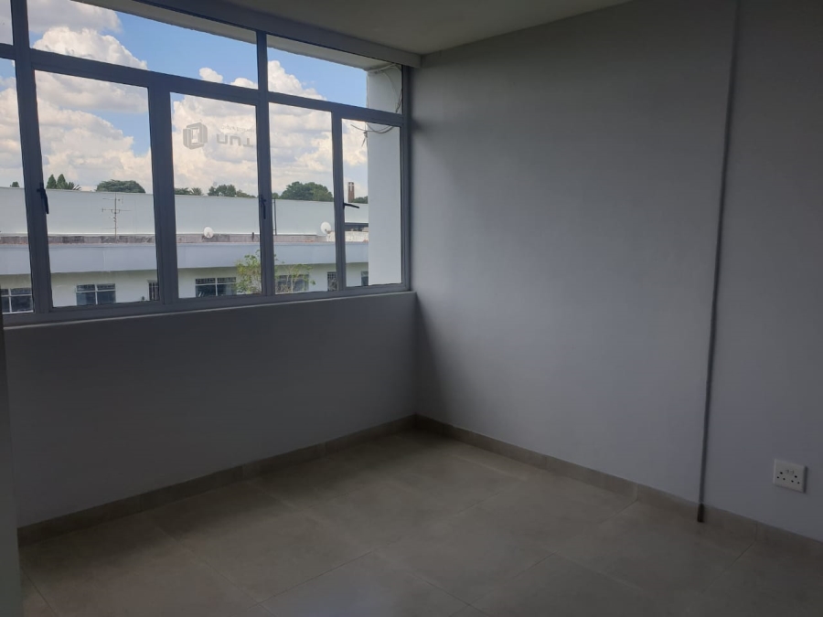 2 Bedroom Property for Sale in Orchards Gauteng