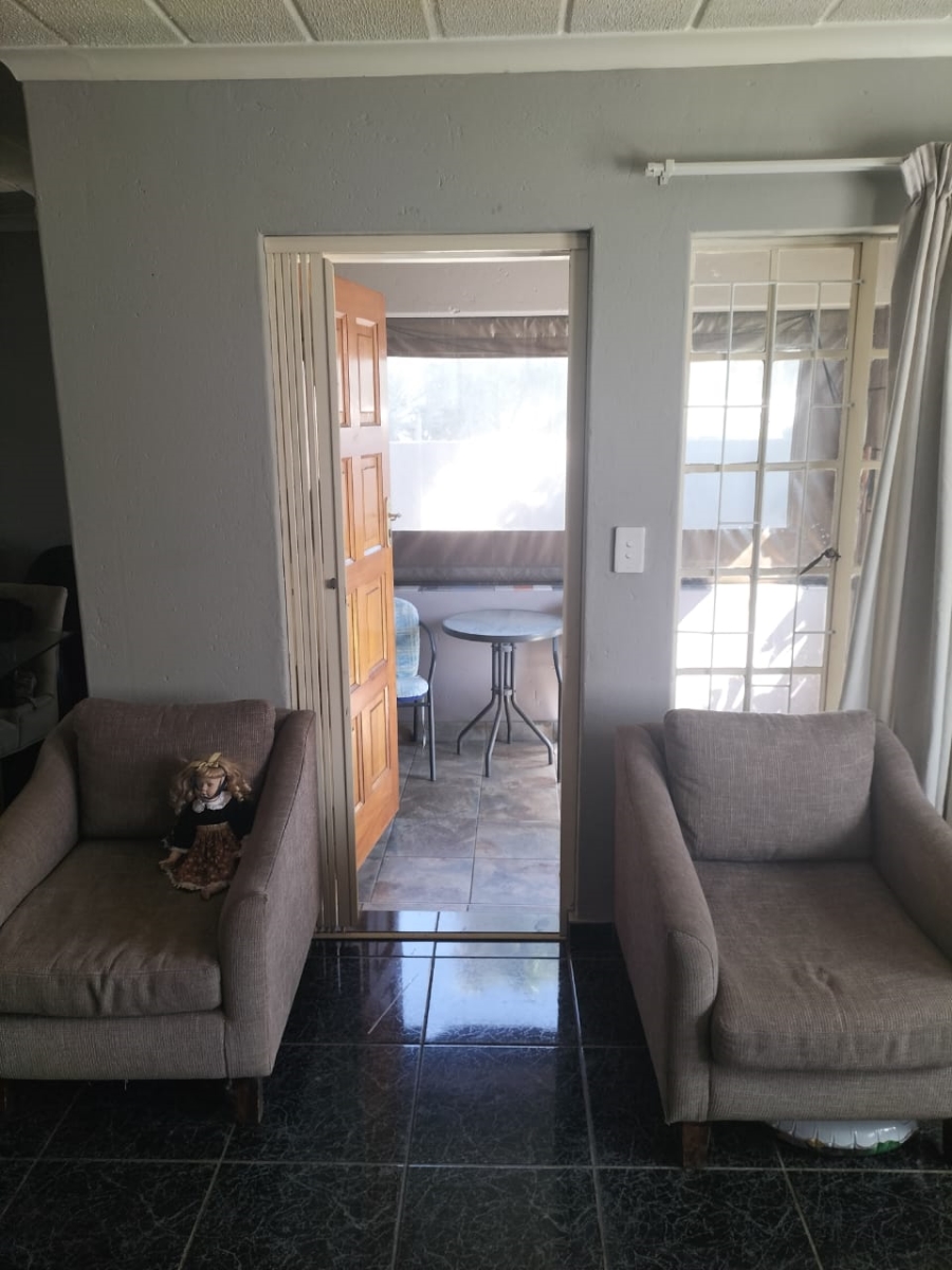 To Let 3 Bedroom Property for Rent in Isandovale Gauteng
