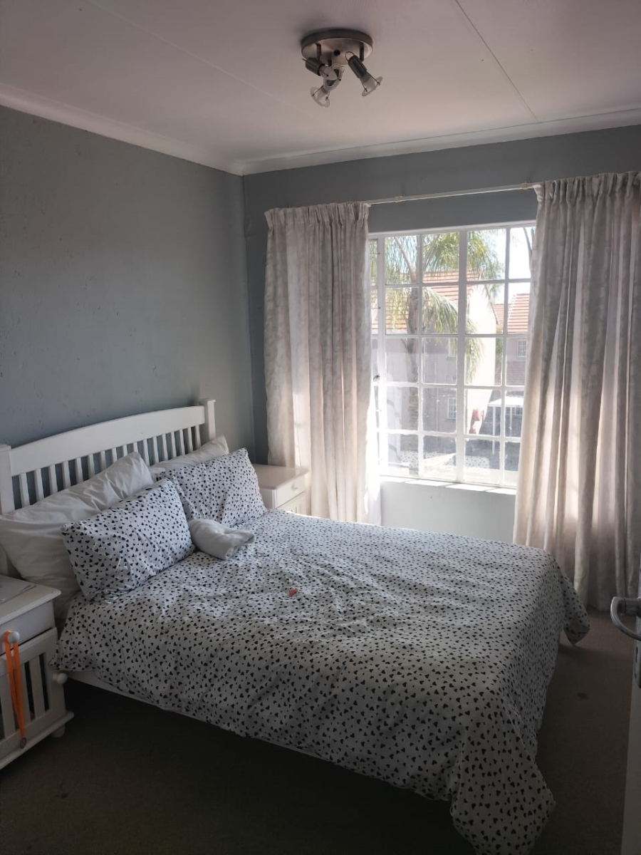 To Let 3 Bedroom Property for Rent in Isandovale Gauteng