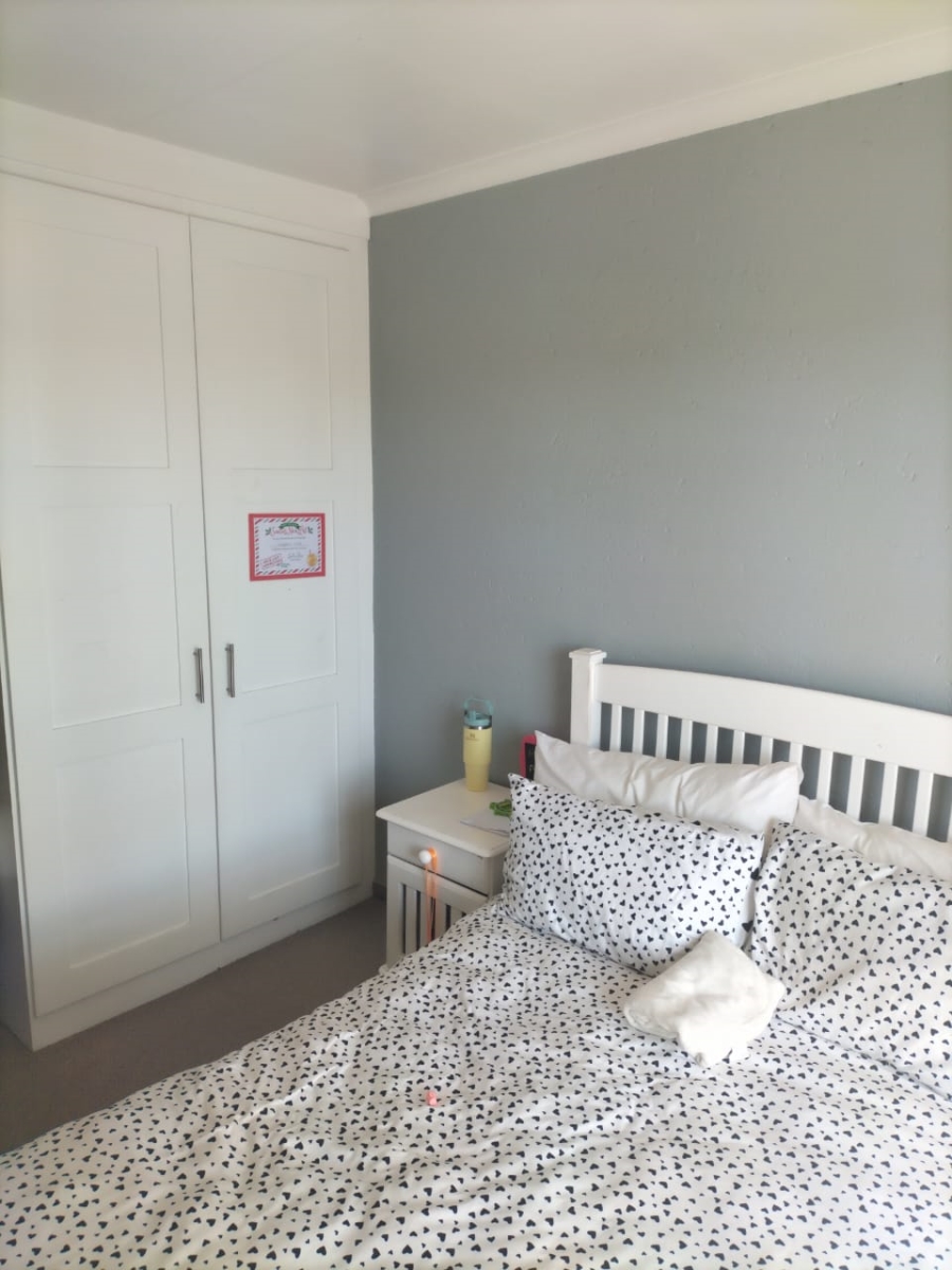 To Let 3 Bedroom Property for Rent in Isandovale Gauteng
