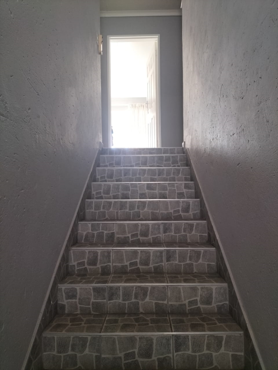 To Let 3 Bedroom Property for Rent in Isandovale Gauteng