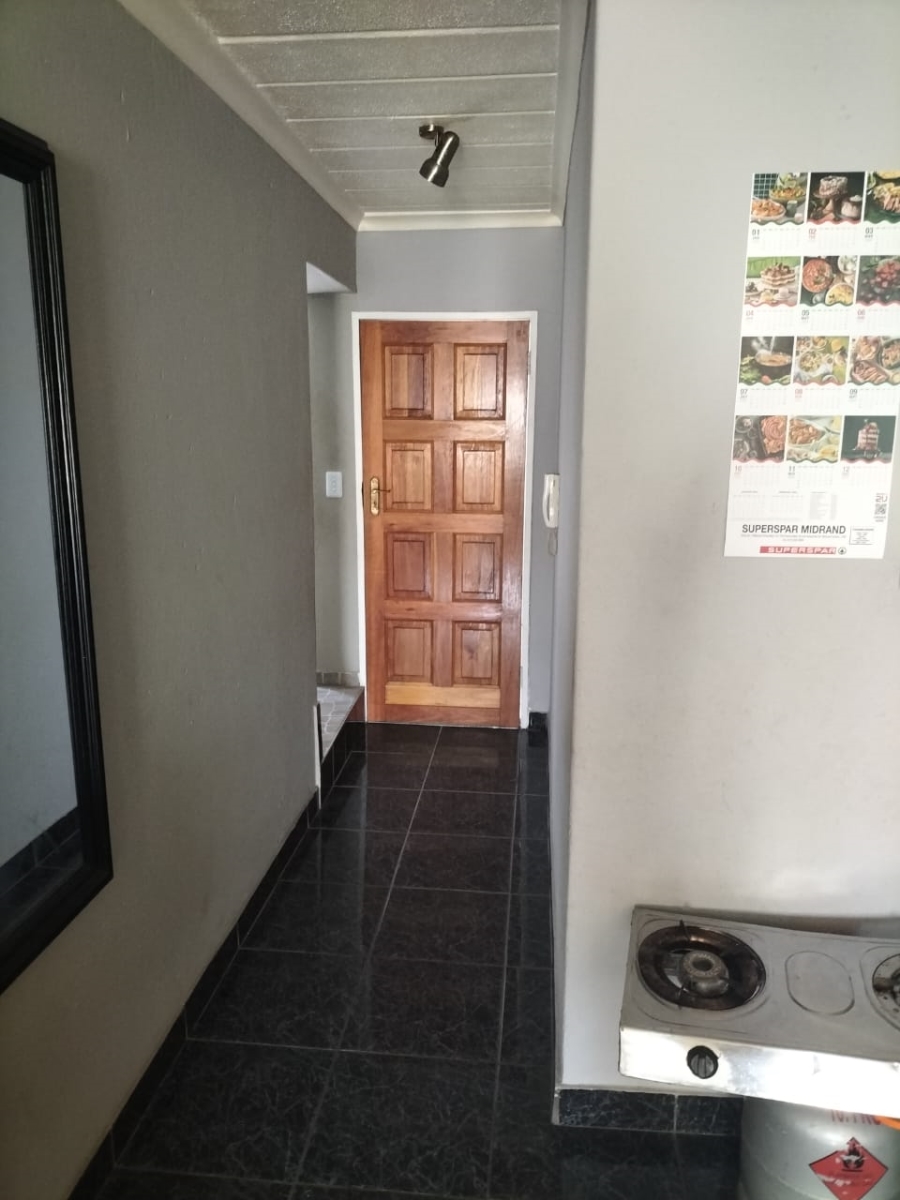 To Let 3 Bedroom Property for Rent in Isandovale Gauteng