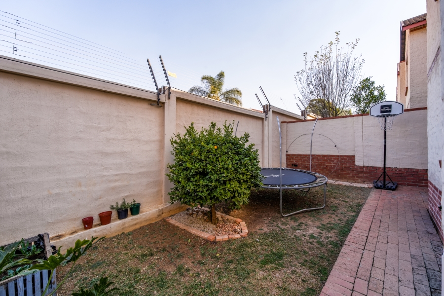 3 Bedroom Property for Sale in Country View Estate Gauteng