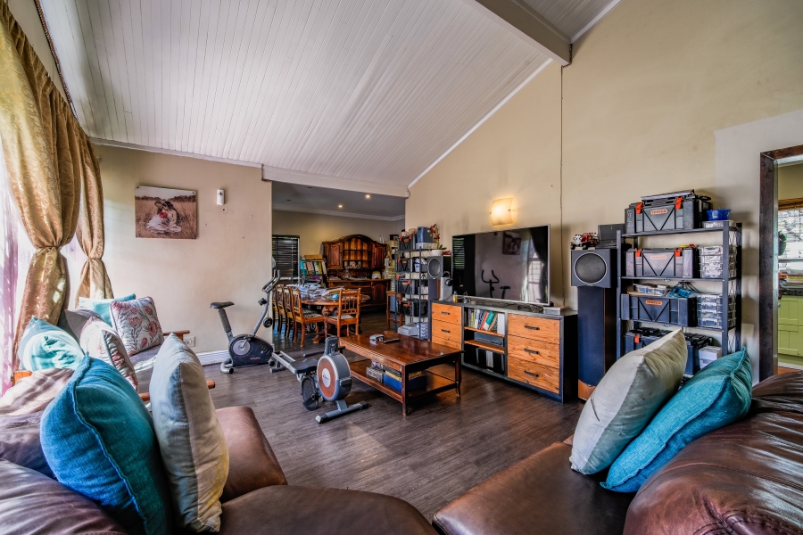 4 Bedroom Property for Sale in Meyerspark Gauteng