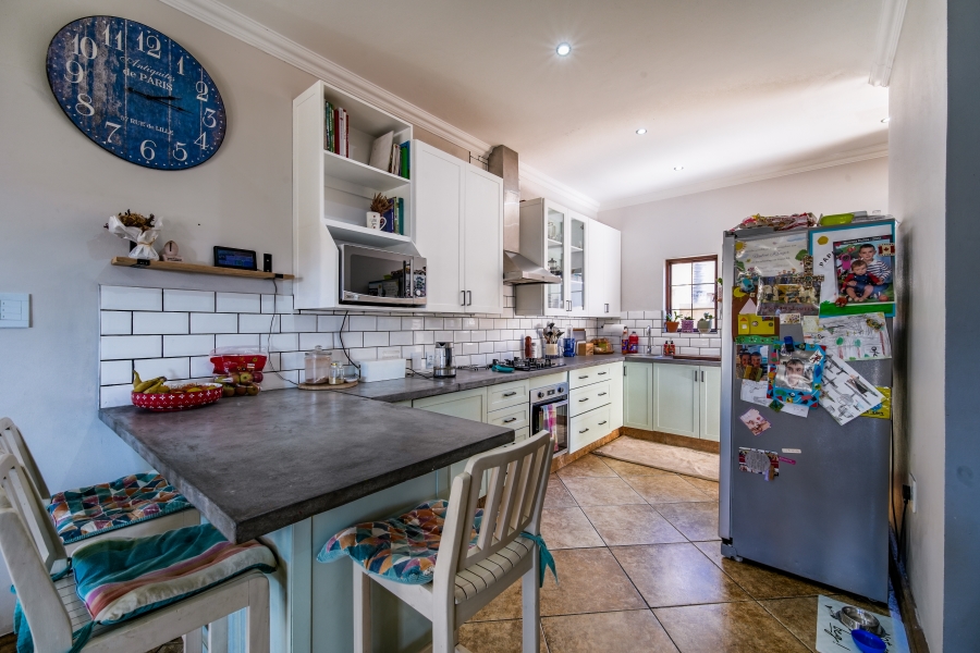 3 Bedroom Property for Sale in The Wilds Gauteng