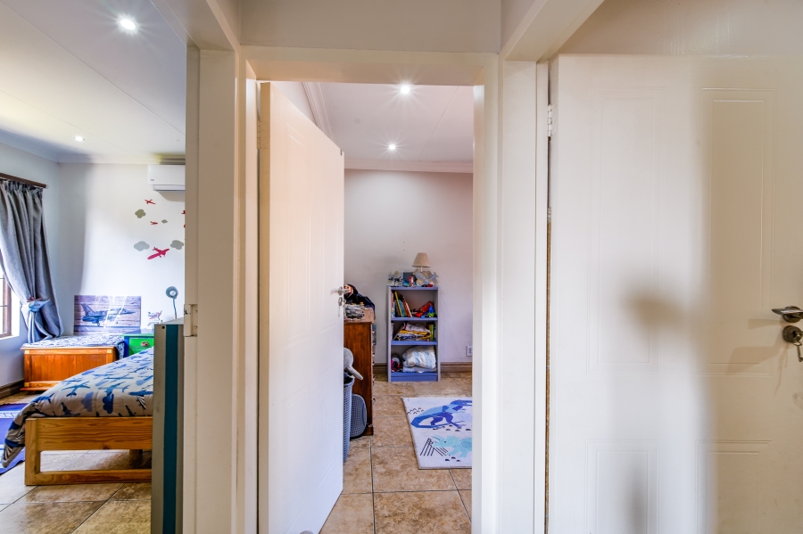 3 Bedroom Property for Sale in The Wilds Gauteng