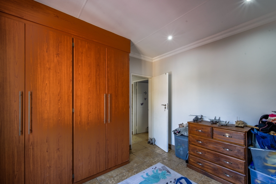 3 Bedroom Property for Sale in The Wilds Gauteng