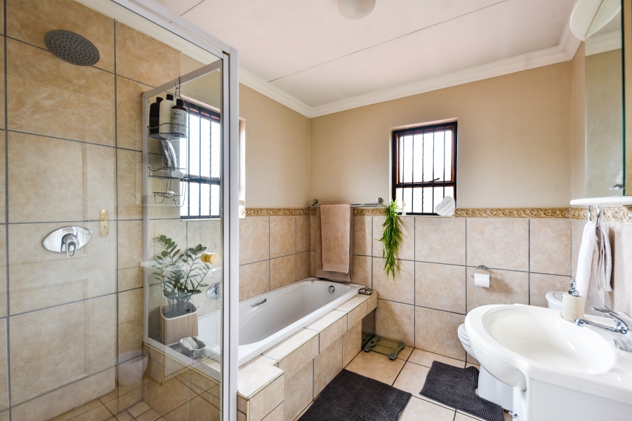 3 Bedroom Property for Sale in Moreleta Park Gauteng