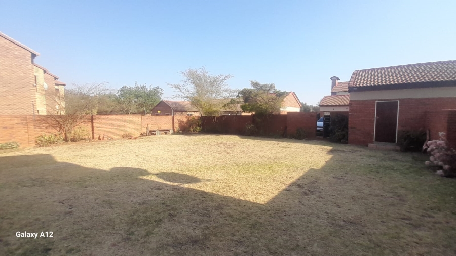 To Let 2 Bedroom Property for Rent in Mooikloof Ridge Gauteng