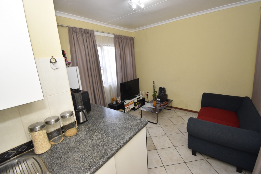 To Let 1 Bedroom Property for Rent in North Riding Gauteng