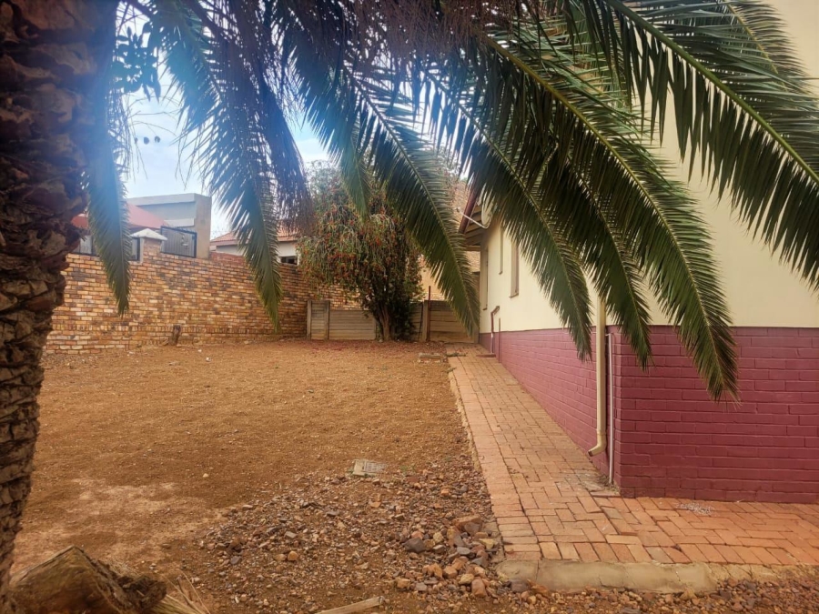 3 Bedroom Property for Sale in Kwaggasrand Gauteng