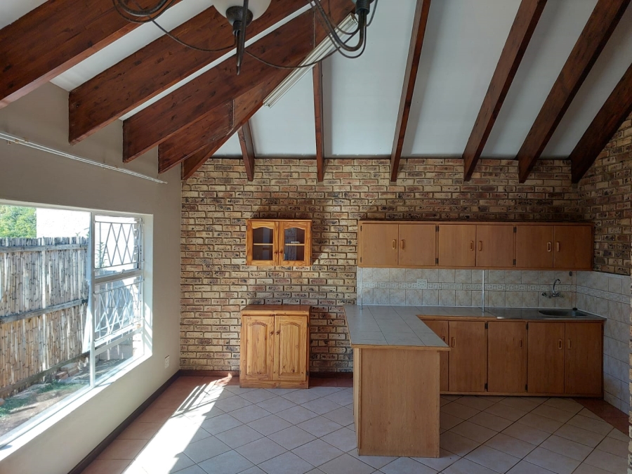 To Let 1 Bedroom Property for Rent in Noordheuwel Gauteng