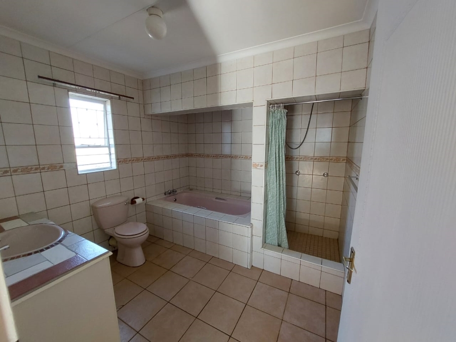To Let 1 Bedroom Property for Rent in Noordheuwel Gauteng